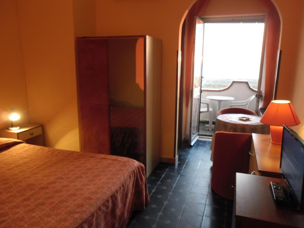 Hotel Torino Falerna Szoba fotó