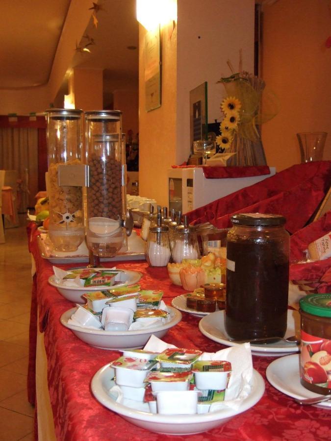 Hotel Torino Falerna Kültér fotó