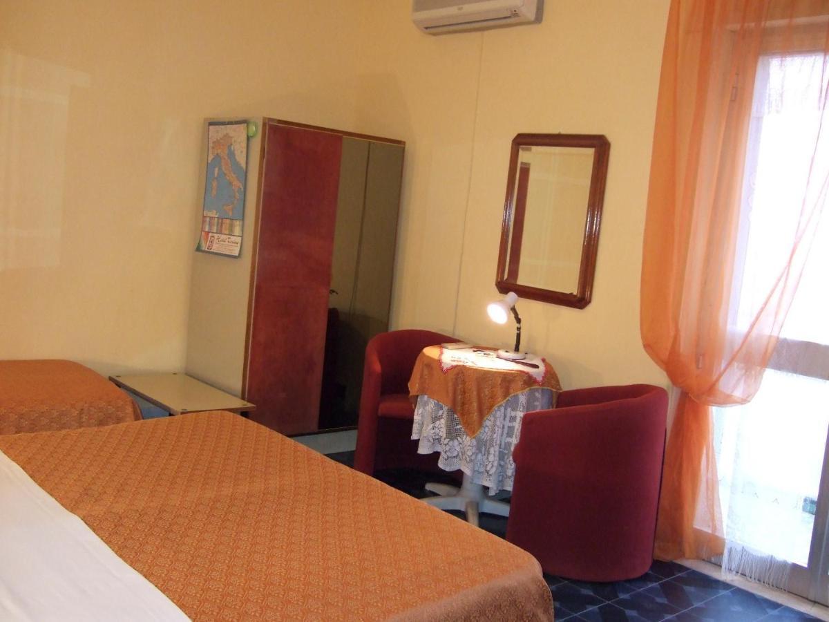 Hotel Torino Falerna Szoba fotó